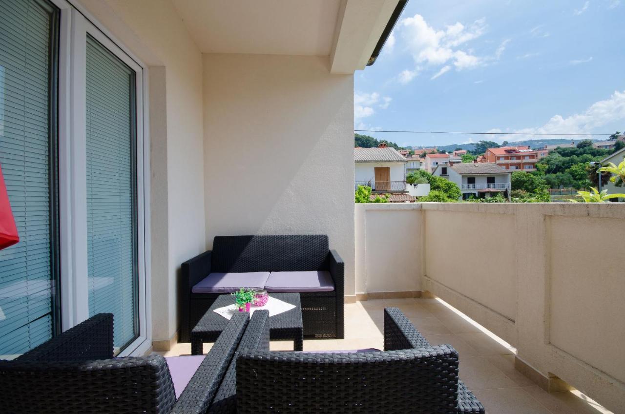 Apartments Toni Banjol Exterior photo
