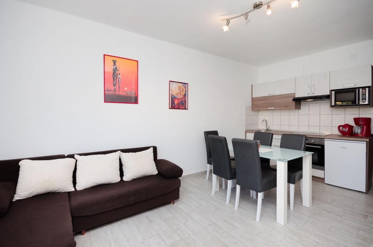 Apartments Toni Banjol Exterior photo